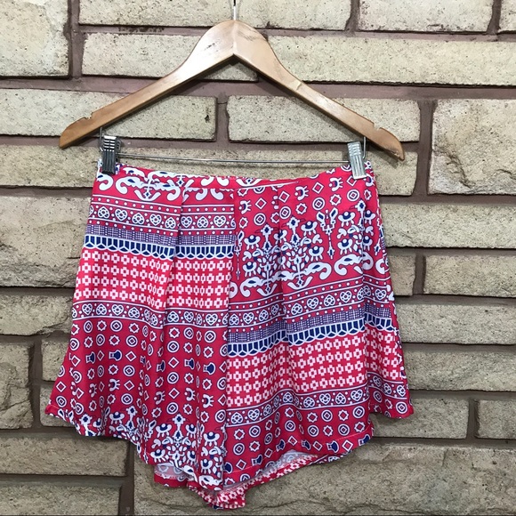 NWT High waisted Shorts - Picture 2 of 4
